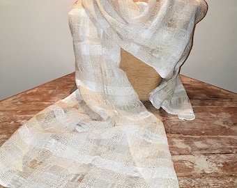 handwoven scarf made of raw silk