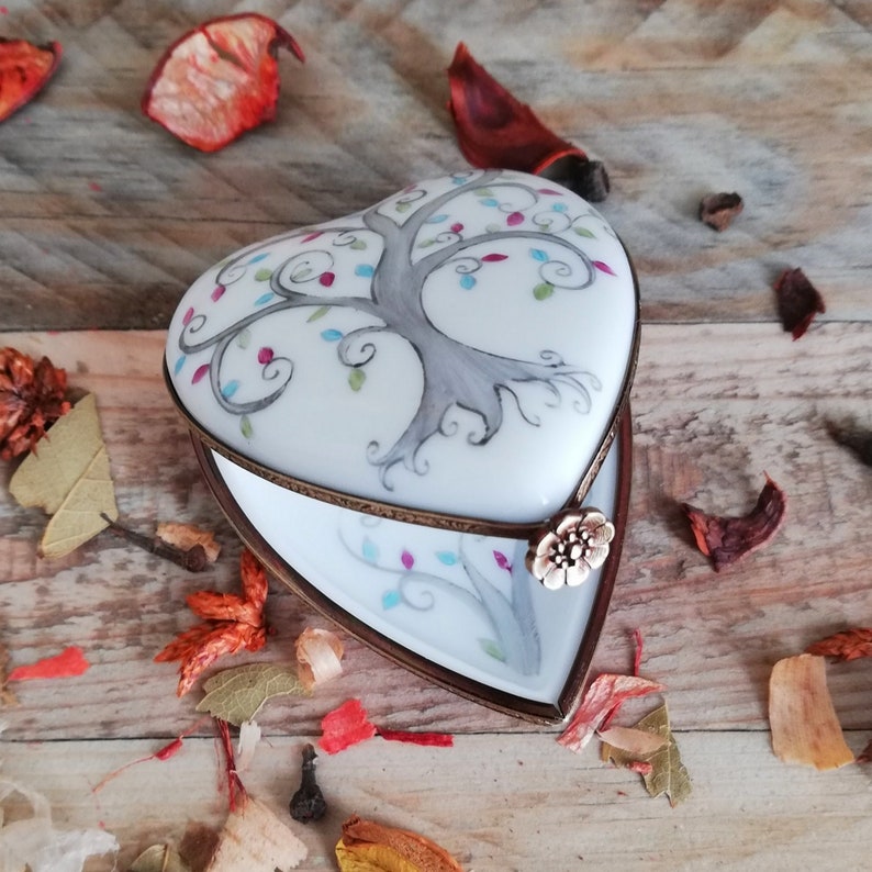 Porcelain heart box Tree of life personalized gift for wedding or engagement image 3