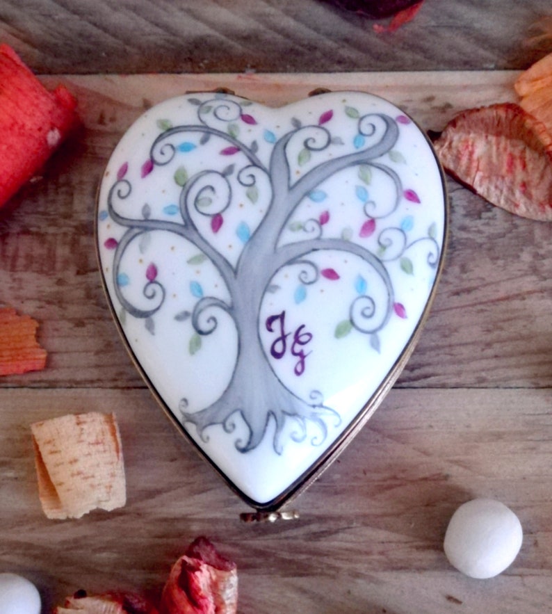 Porcelain heart box Tree of life personalized gift for wedding or engagement image 1