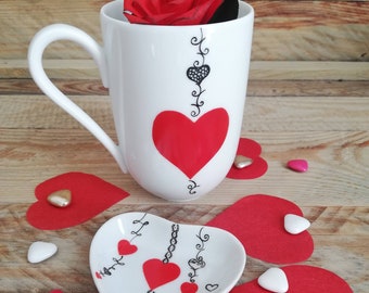 Mug with red heart decoration - Limoges porcelain hand-painted