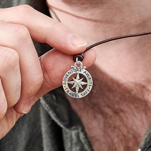 Reisveilig kompas overzicht grote Sint-Christoffel - massief gerecyclede zilveren herenketting - reiscadeau voor hem - cadeau om mee weg te gaan