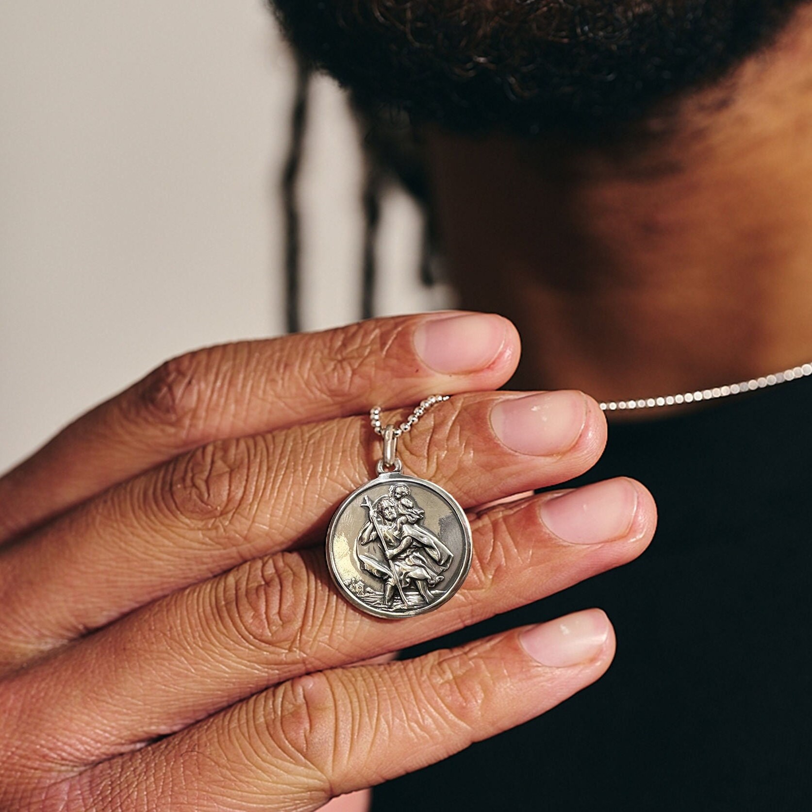 洋書 The Necklace: From Ancient to Present alexandersilver_54e8fe2d-5109-