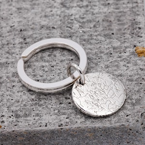 Personalisierter Sternkonstellations-Schlüsselanhänger - Personalisierter Ort & Datum - 15 mm oder 20 mm Disc