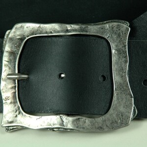 Leather belt with pirates close image 3