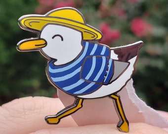 Little Seagull Buddy - enamel pin - beach adventure