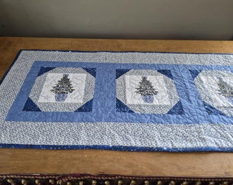 Handmade Chinoisere Quilted Table Runner 19 x 43