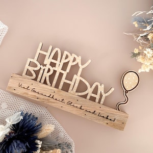 Aufsteller Happy Birthday - Gravierte Holzleiste aus Eiche zum Geburtstag