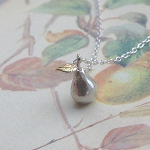 Collar de pera