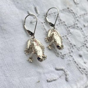 Frog earrings. silver frog. frog jewellery. Frog jewelry