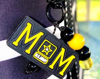 Army Mom Zipper Pull, LOHBraceletsCo, military bag charm