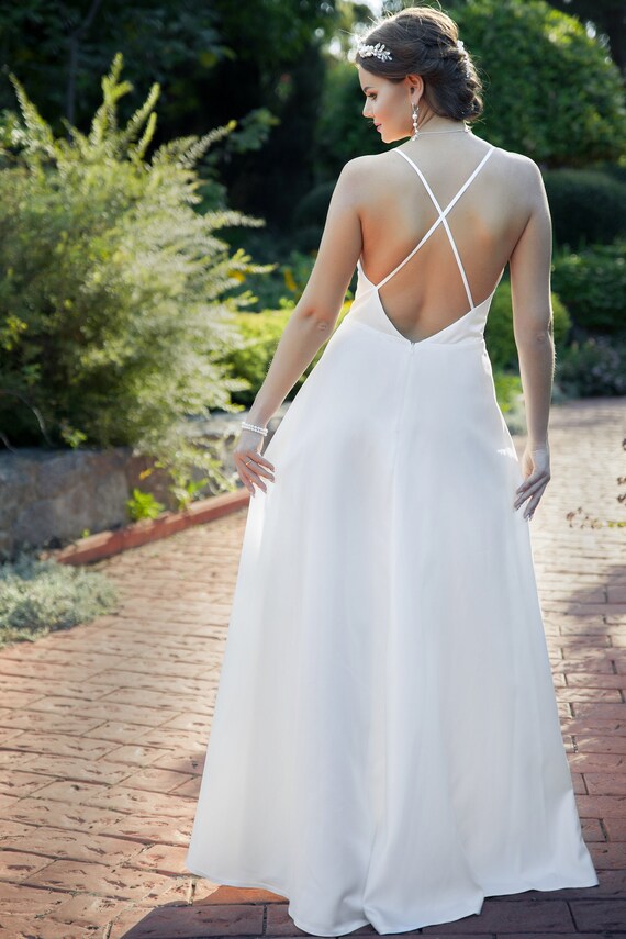 simple strappy wedding dresses