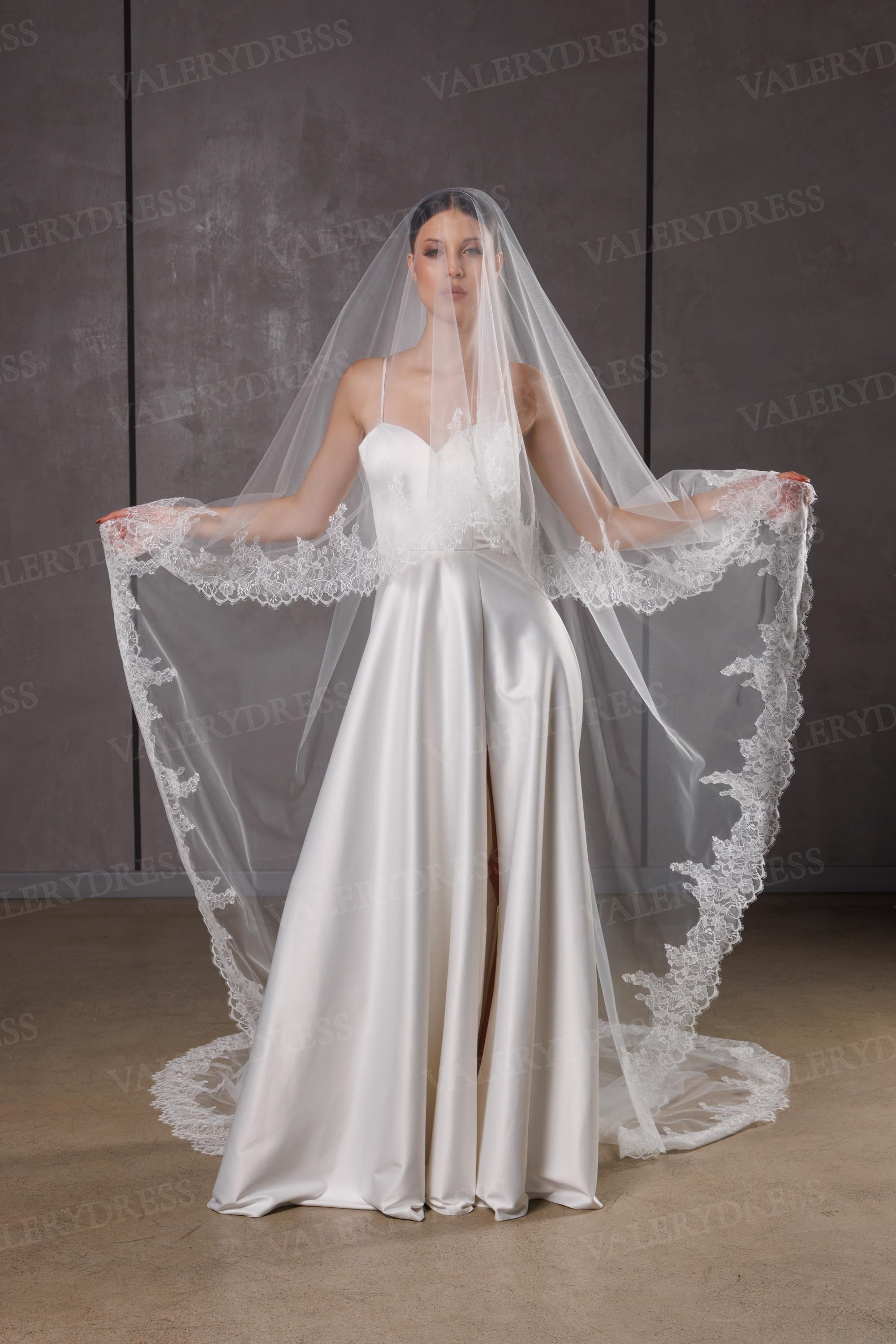 French Lace Two Tier Bridal Veil Blusher, Chantilly Delicate Trim…