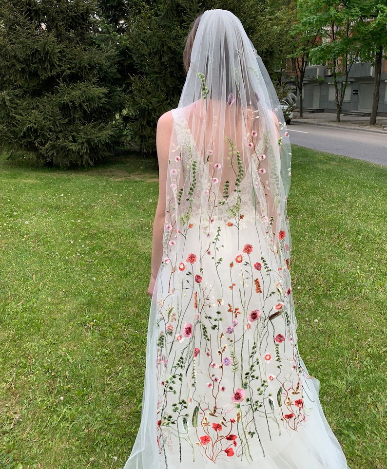 Floral wedding veil Bridal veil with flowers Floral Etsy