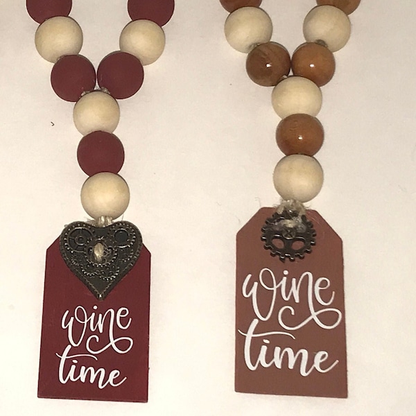 Wood Bead Tassel Garland / Wine Bottle Garland / wine Bottle Tag / Farmhouse Décor / Vase Garland / Personalized Gift / Wood Bead Garland