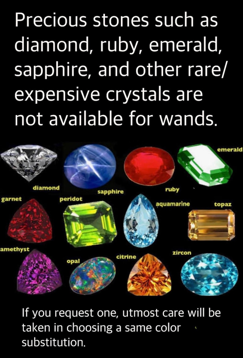 K&ouml;nnte beinhalten: Bild mit verschiedenen Edelsteinen wie Diamant, Rubin und Smaragd, mit Text, der besagt, dass diese nicht f&uuml;r Zauberst&auml;be erh&auml;ltlich sind. Enth&auml;lt auch Granat, Peridot, Aquamarin, Topas, Amethyst, Opal, Citrin und Zirkon. Der Text unten erw&auml;hnt Farbersatz.