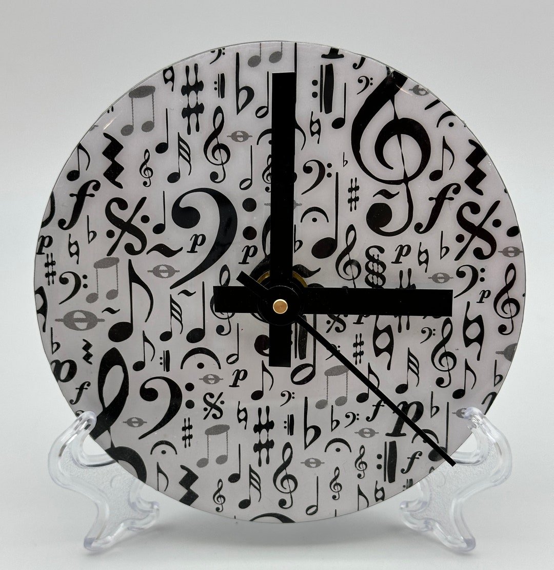Upcycled Music Note Clock – Hand-painted CD Art, Desk Decor - Etsy