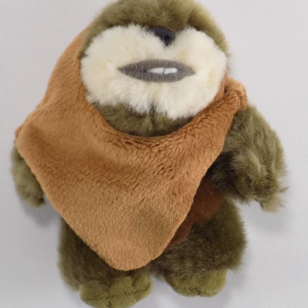 Star Wars Wicket Ewok Small Plush Doll Walt Disney World Lucasfilm 2004 Soft
