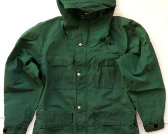 Large 60s Pioneer Canadian Military Style Down Parka / Field