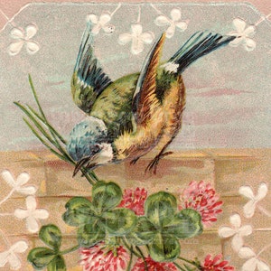 Télécharger numérique de Antique Vintage Happy New Year Blue Bird Birds Red Rose Flower Post Card Hi Res Craft Clip Art Image Four Leaf Clover