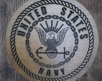 NAVY Logo redondo de madera