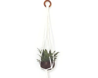 Hanging planter - Macrame plant hanger - Plant hanger - Plant hanger macrame - Boho planter - Macrame wall hanging - Pot hanger - Boho decor