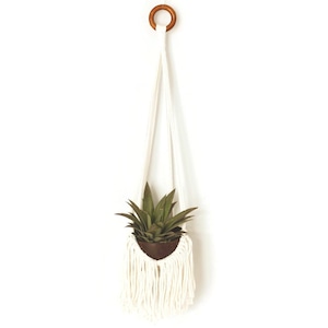 Fringe Macrame Hanging planter - Plant hanger - Bohemian decor - Plant hanger macrame - Boho planter - Wall hanging - Boho decor