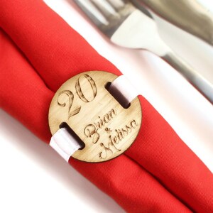 Jahrestag Servietten Ringe SET von 15pcs, personalisierte Serviettenringe für Jubiläum, rosa Hochzeit Serviette Ringe, Jahrestag Tischdekoration