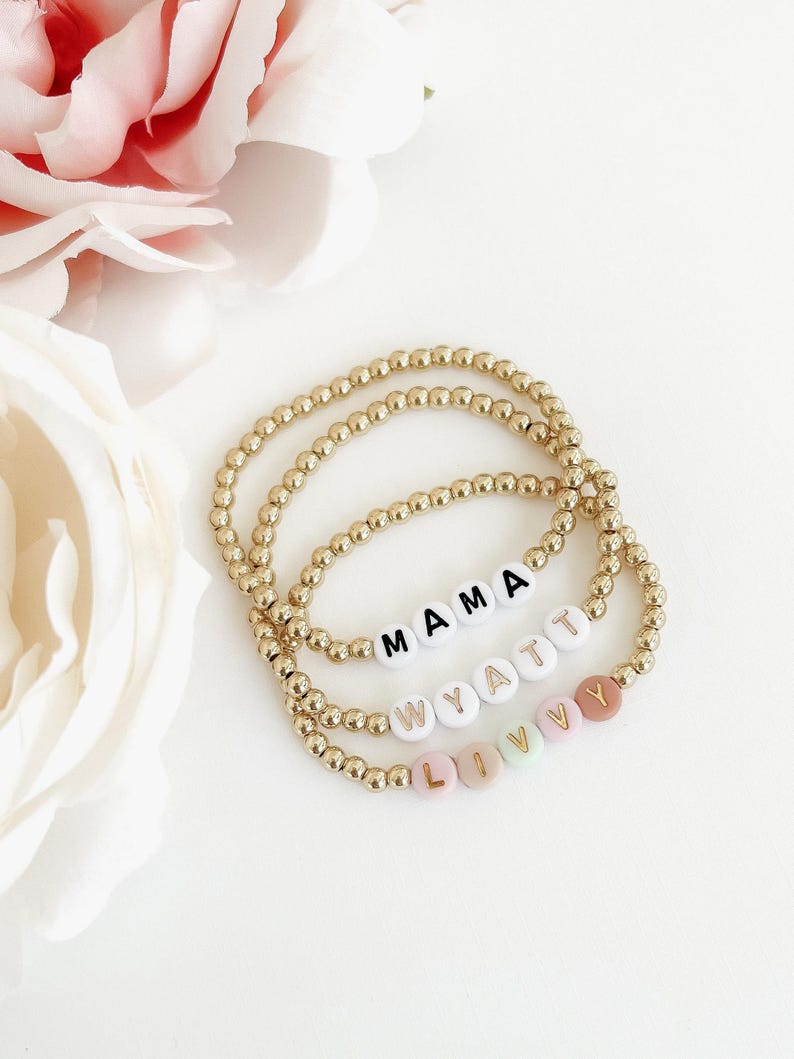 Gold Name Bracelet Personalized Jewelry Handmade Mom Gift Custom Birthday Present Special Occasion Jewelry Gold Plated Beads Acrylic Letter Design Stretch Band Adjustable Size Women Accessory Collection Everyday Wear Elegant Style