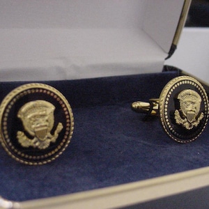 Pair of President TRUMP Cufflinks - Presidential seal -Free Shipping in the US