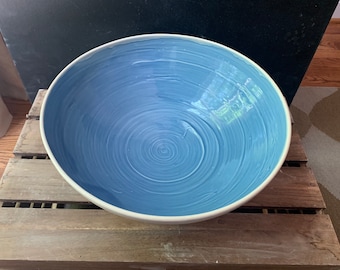 Handgemaakte keramische decoratieve kom - blauw wit - enscenering keuken badkamer