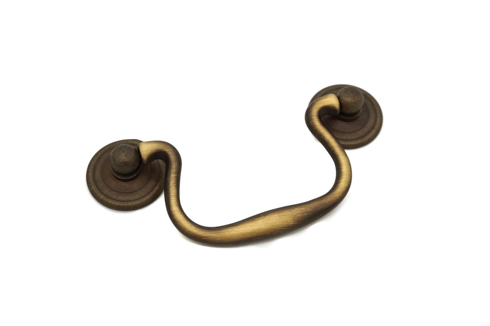 4 Sizes Antique Drawer Pulls Colonial Queen Ann Early American Swan