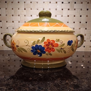 Vintage unique ceramic soup tureen bowl, pottery serving kitchen dishwear, as new condition.