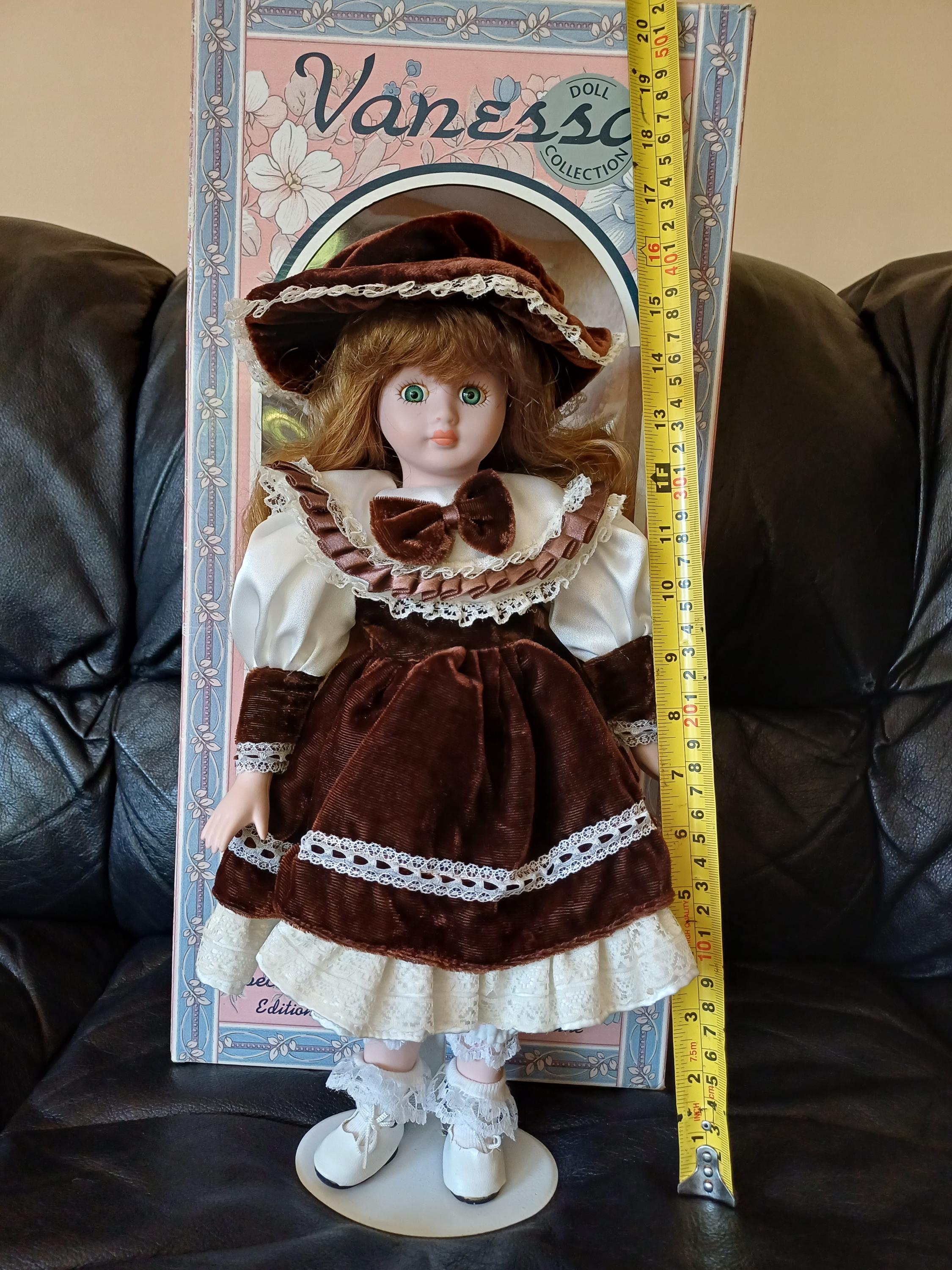 その他 porcelain doll Amazon.co.jp: Genuine Porcelain Doll Victorian Collection Melissa