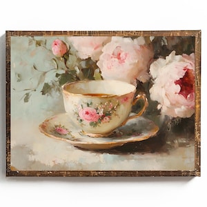 Puede incluir: Una taza de té y un platillo de estilo vintage con diseños florales, sobre un fondo de rosas rosadas y hojas verdes.