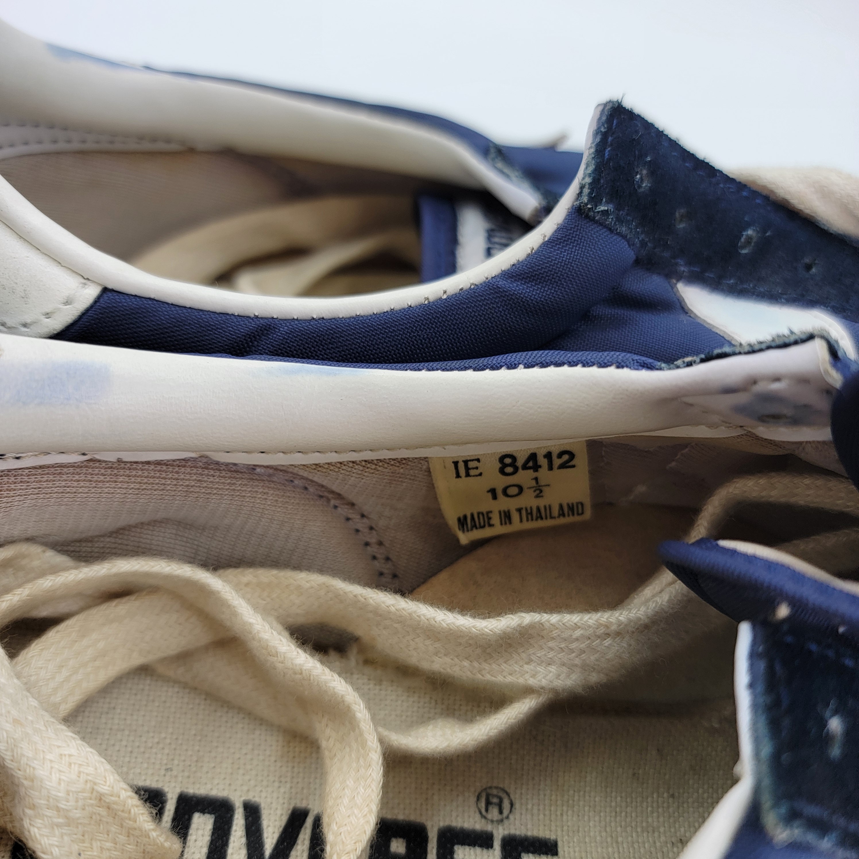 Very Rare Vintage NOS 1982 CONVERSE Running Shoes Size 10.5 