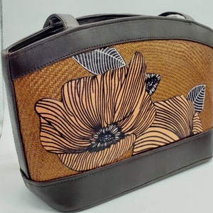 Vintage Lesac straw purse