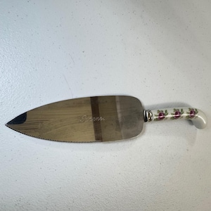 Vintage Floral Porcelain Handle Cake kinfe server Serverware Engraved BARNES