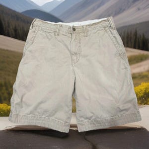 Vintage Polo Ralph Lauren Pony Logo Khaki Beige Shorts Men&#39;s 31x9.5