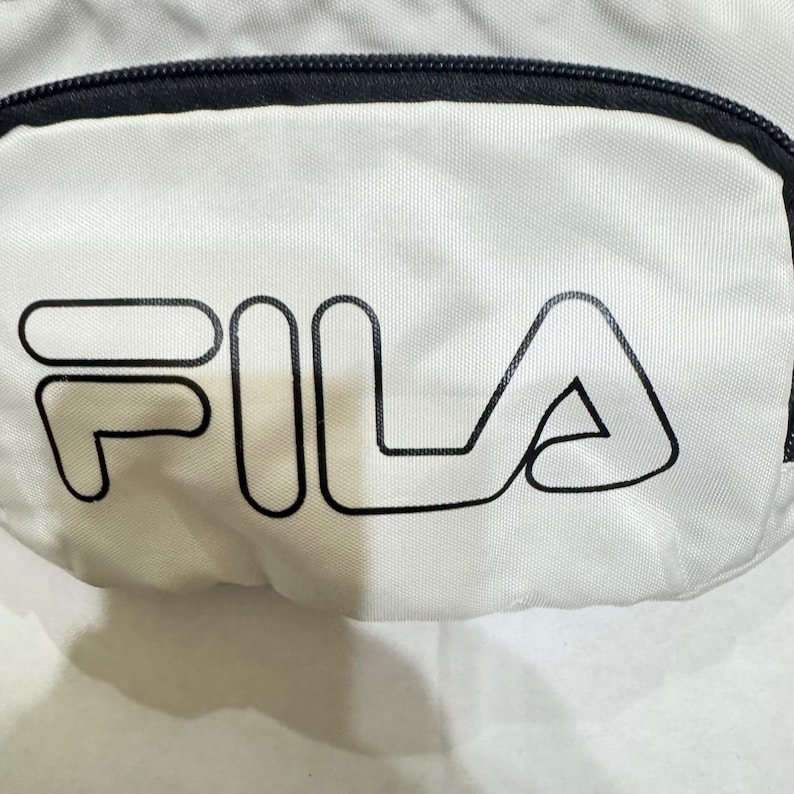 VTG jaren 80 Fila witte nylon heuptas heuptasje crossbody logo wit zwart bandje afbeelding 1