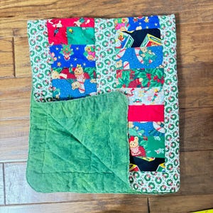Handmade Christmas Teddy Bear Patchwork Baby Quilt Holiday Lap Blanket 39x34
