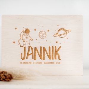 Personalisierte Erinnerungsbox für Babys und Kinder, Holzbox, Holzkiste, Holzgravur, Aufbewahrungsbox, Geschenk zur Geburt, Astronaut