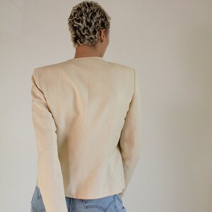 Vintage tan linen blend cropped jacket // M 1621 image 10
