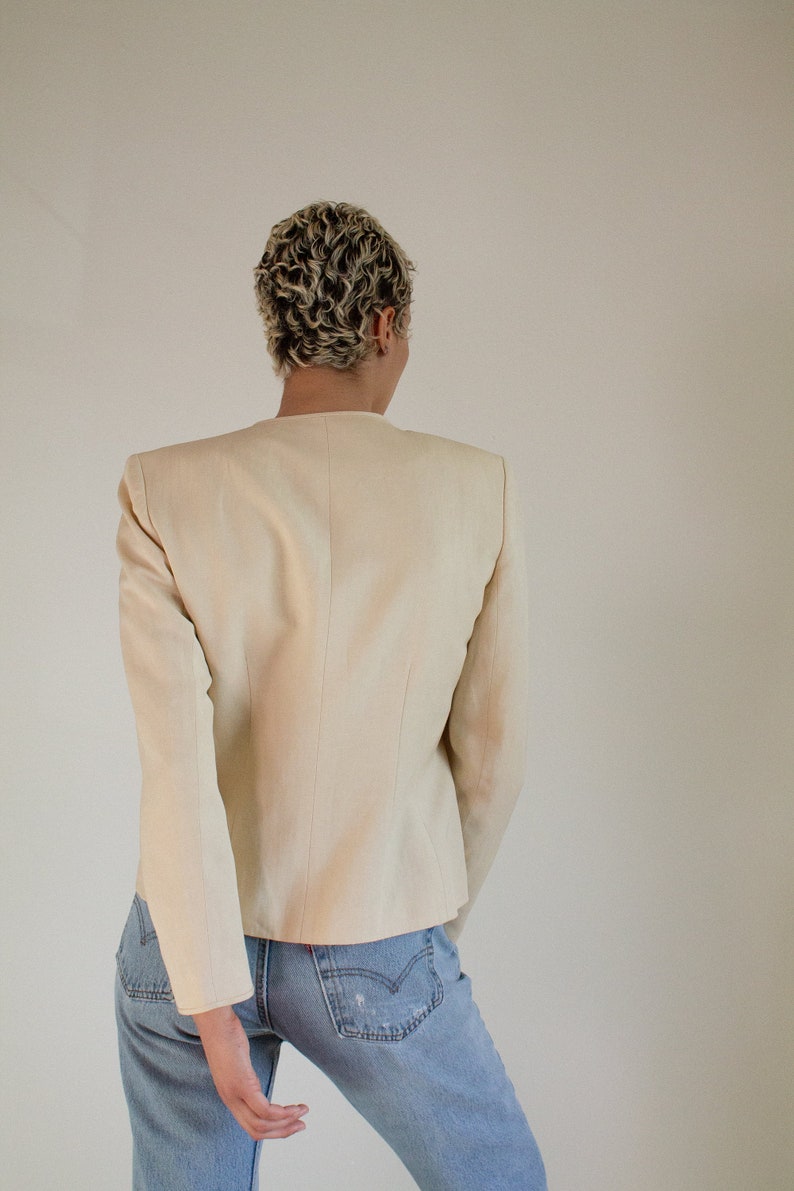Vintage tan linen blend cropped jacket // M 1621 image 10