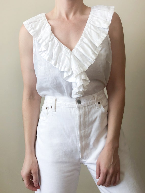 Vintage Y2K white ruffled front linen blouse // M