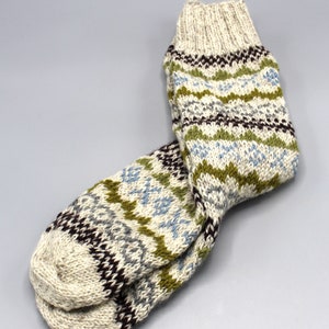 White Hand Knit Multicolor Winter Woolen Socks image 2