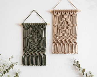 Macrame Wall Hanging, Small Macrame, Modern Wall Decor, Handmade