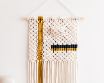 Macrame Wall Hanging - Retro Tapestry Wall Decor - Modern Style