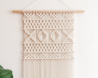 Macrame PATTERN - Written PDF and Knot Guide, Diy macrame wall hanging, Digital download, How to tutorial