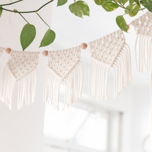 Macrame PATTERN - Written PDF and Knot Guide, Diy macrame garland, Digital download, How to tutorial