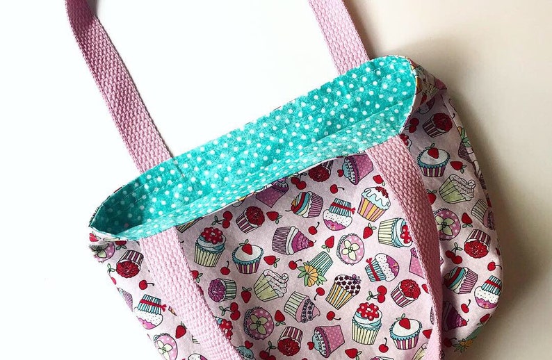 Mini Reversible Tote Cupcakes